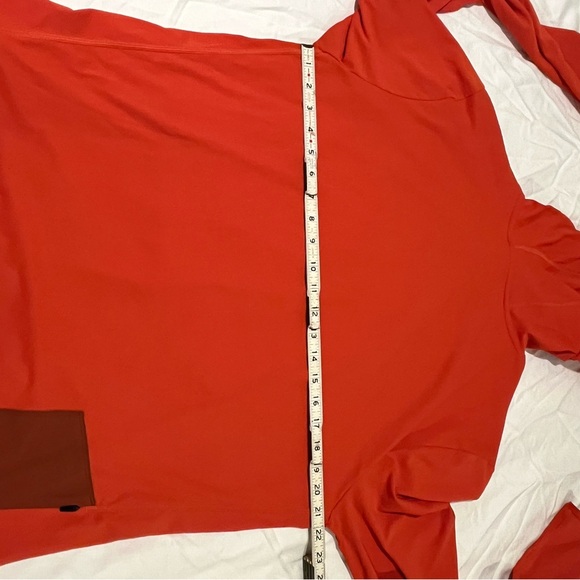 Cotopaxi Vibrant Orange Hooded Top - Picture 6 of 7